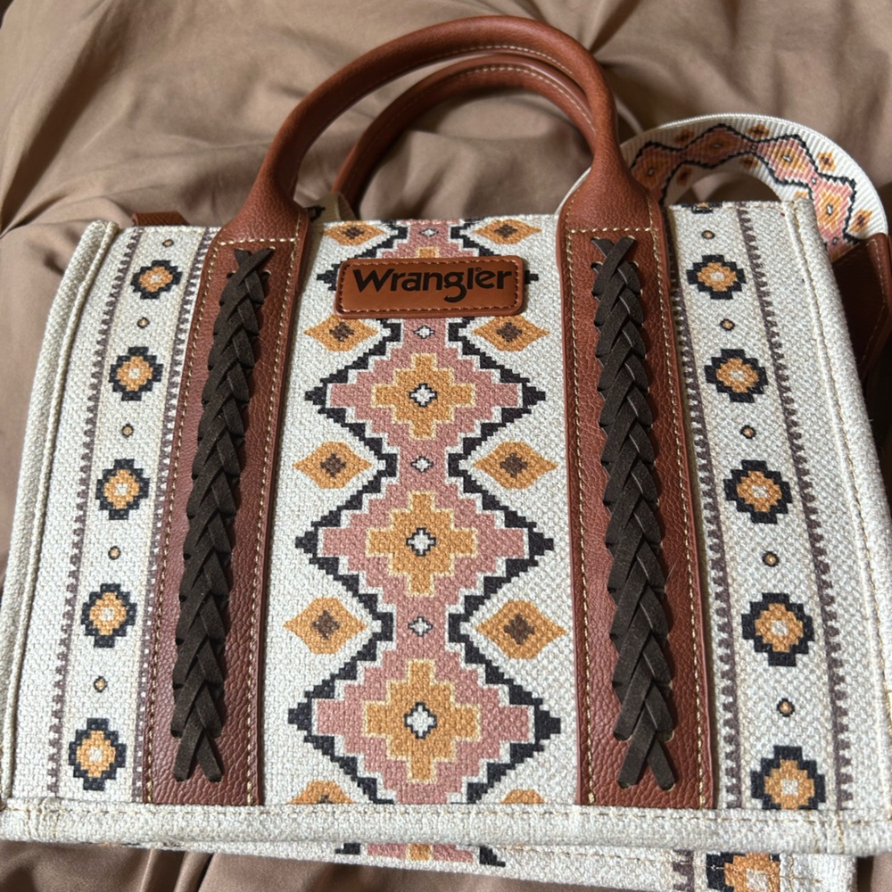 Wrangler Cross body purse